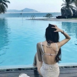 当下超火的女生时尚背影头像合集 19张高清图