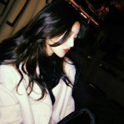 24张高清意境感拉满的抑郁伤感女生头像