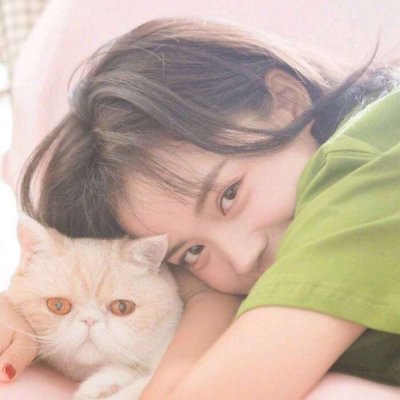 29张高清可爱抱猫女生头像 快来挑合适的用