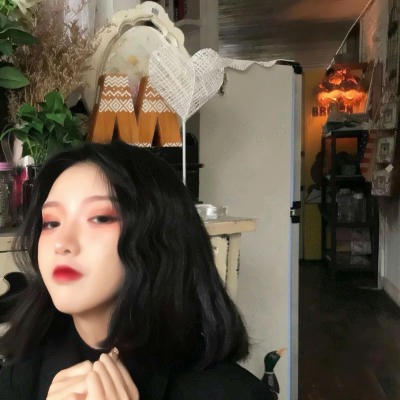 32张酷感原宿风女生头像 高清原图直接存