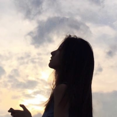 女生侧脸头像合集 36张高清气质款头像分享