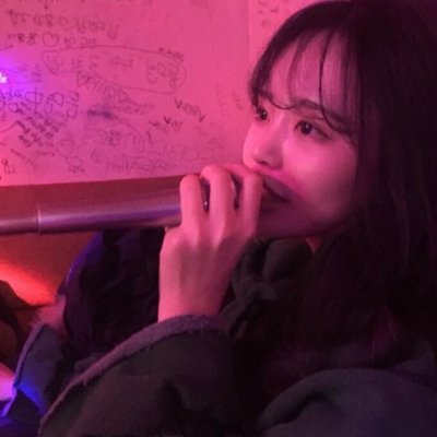 28张高清文艺感女生头像 氛围感拉满的好看头像合集