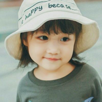 21张高清搞怪可爱萌娃女生头像 氛围感拉满