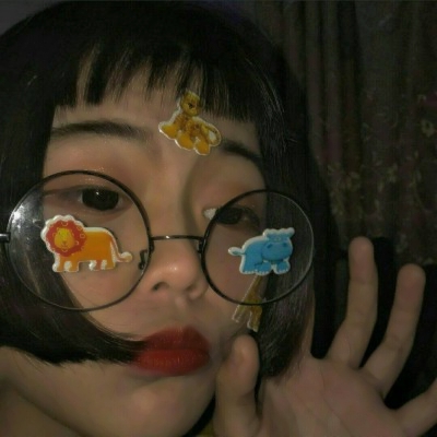 15张高清霸气社会女生网图头像 好看的女生头像合集