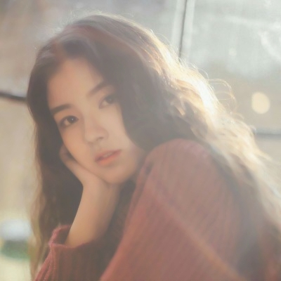 34张高清真人少女唯美意境头像合集