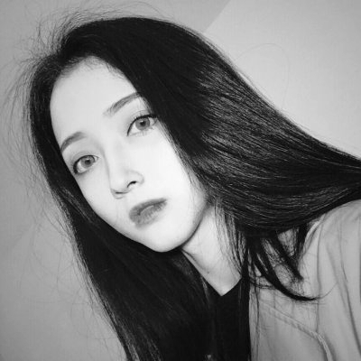 冷艳又性感！9张高清黑白女生头像合集