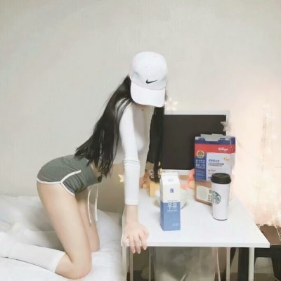 32张又飒又美！性感又霸气的高冷女生头像