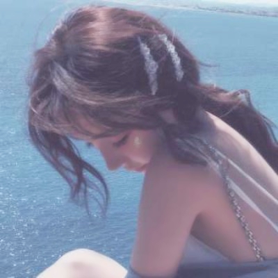 36张高清蓝色系个性女生头像 氛围感拉满