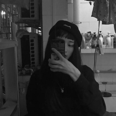 暗黑风拉满！26张超酷女生头像合集，高清质感直接封神