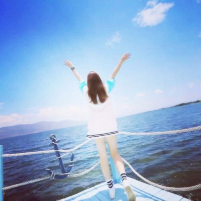 26张高清清新背影女头 氛围感拉满的女生头像合集