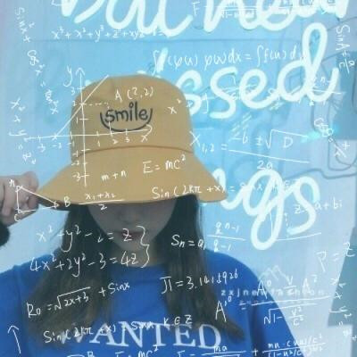 22张高清霸气女生QQ头像 搭配数学公式超有范儿