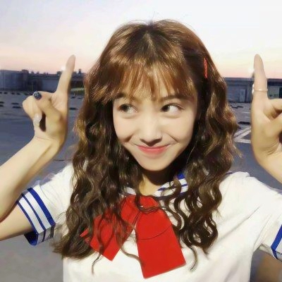 24张高清可爱萌系女生微信头像 真人版合集