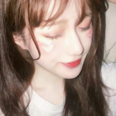 28张高清霸气女孩真人头像 好看又够飒