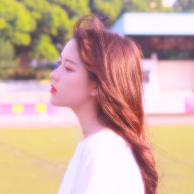 17张高清意境唯美女生QQ头像，氛围感拉满直接用