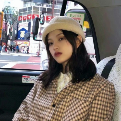 36张潮流女生时尚微信头像 高清又有范