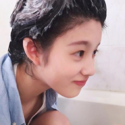 24张高清可爱沙雕女生头像 简约又接地气的女生头像合集