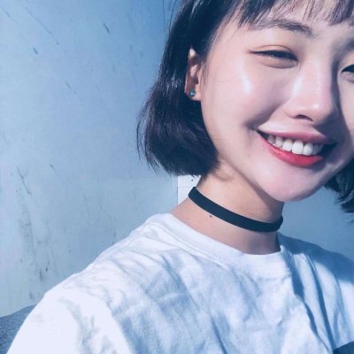 女生日常生活照头像合集 21张高清真人漂亮女生图片