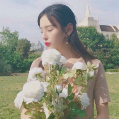 27张高清自然风清纯美女头像 适合当头像的氛围感女生头像