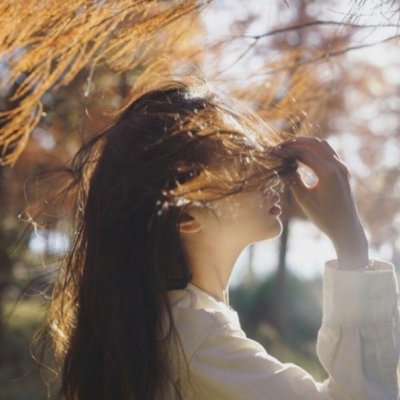 21张氛围感拉满的意境女生头像 高清好看又治愈