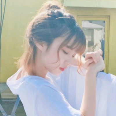 27张高清自然风清纯美女头像 适合当头像的氛围感女生头像