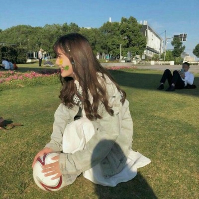 30张高清分开版闺蜜头像 好看的双人闺蜜头像合集