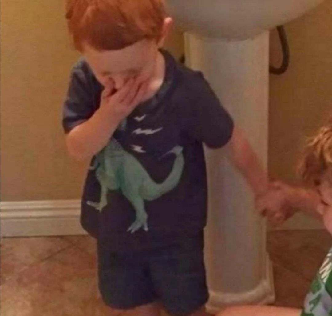 搞怪又接地气！“有空一起拉粑粑”情侣头像火了