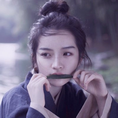 15张高清真人伤感古风女生头像合集