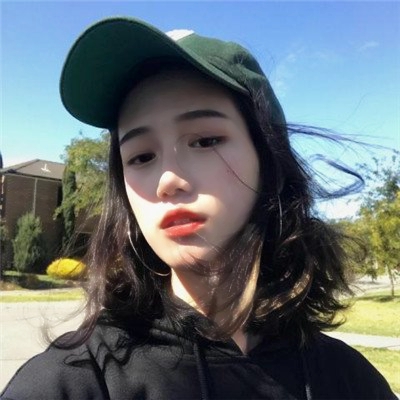 22张清新蓝色系女生头像 高清好看的小清新女头合集