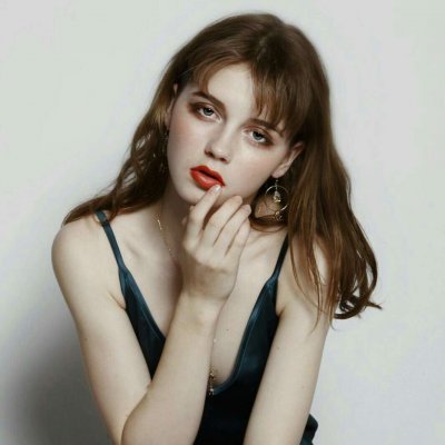 22张高清唯美欧美女生头像 氛围感拉满的女生头像合集