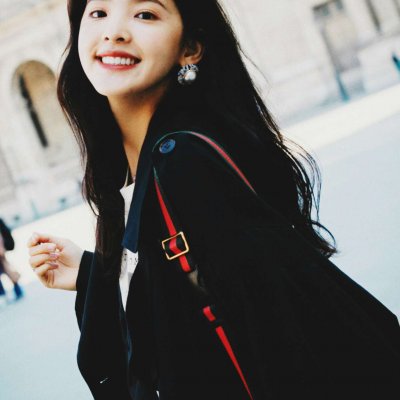 当下超火的章若楠头像合集 30张清新高清美图精选