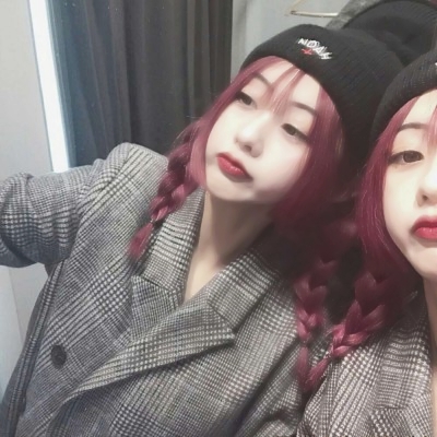 24张高清女生闺蜜单人头像 当下超流行的闺蜜头像合集