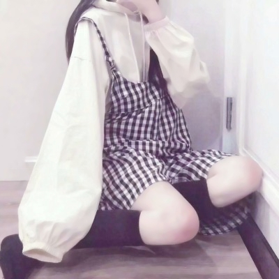 16张只露腿的双人闺蜜部位头像 高清女生头像素材