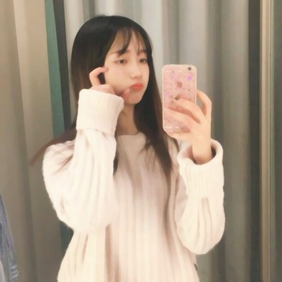 24张高清女生眼神迷茫头像合集