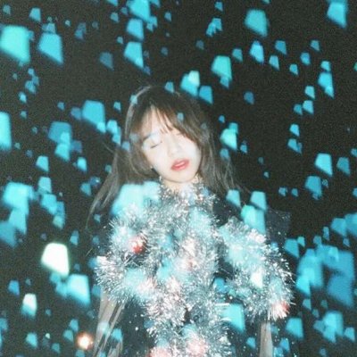 21张氛围感拉满的意境女生头像 高清好看又治愈