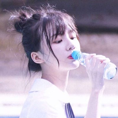 11张清爽感拉满的清新时尚女生头像 高清又好看