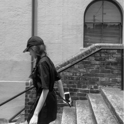 微信黑白伤感女生头像来啦，22张高清图可直接下载