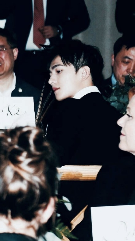 整理好了！一组适配手机的杨洋壁纸合集