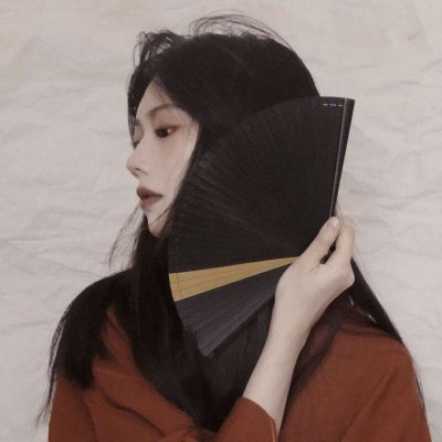 17张氛围感拉满的伤感意境女生头像，高清又唯美