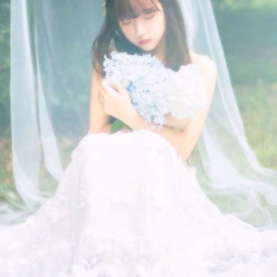 18张高清唯美白色婚纱女生微信头像合集