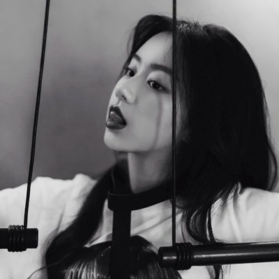 女生专属黑白微信头像 11张合集