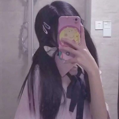 女生用手机挡脸的霸气QQ头像来啦！33张高清手机控风格头像合集