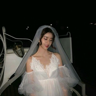 女生日常生活照头像合集 21张高清真人漂亮女生图片
