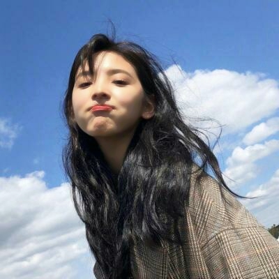 霸气超丧又酷！36张高清真人女生头像合集