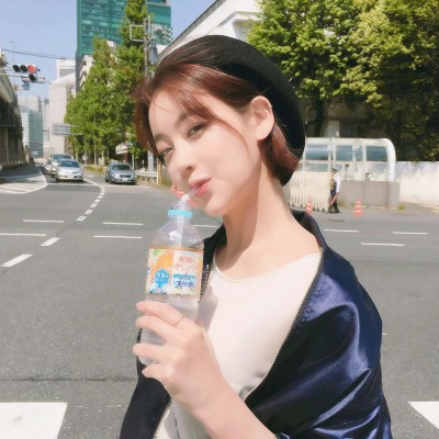女生唯美高清头像合集 22张好看的美女头像来啦