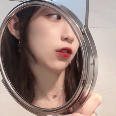 36张高清可爱伤感女生头像 软萌又带着淡淡情绪的女头合集