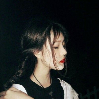 34张高清好看的社会霸气女生微信头像