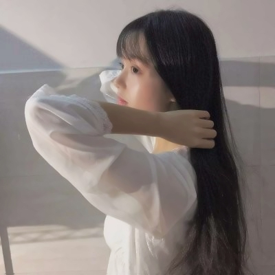 女生侧脸头像合集 36张高清气质款头像分享