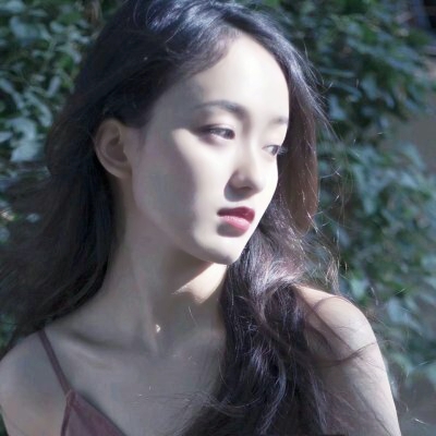 18张高清伤感意境侧面女生头像 合集整理