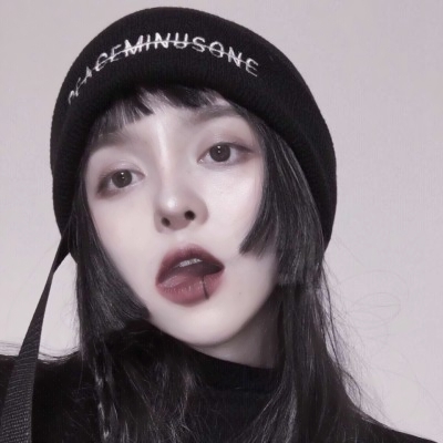 霸气少女高清头像合集 34张好看的霸气女生头像