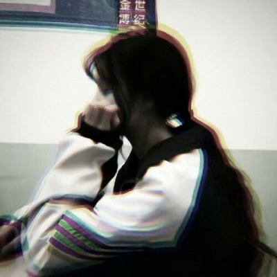 12张高清超酷黑白女生头像 直接存就能用